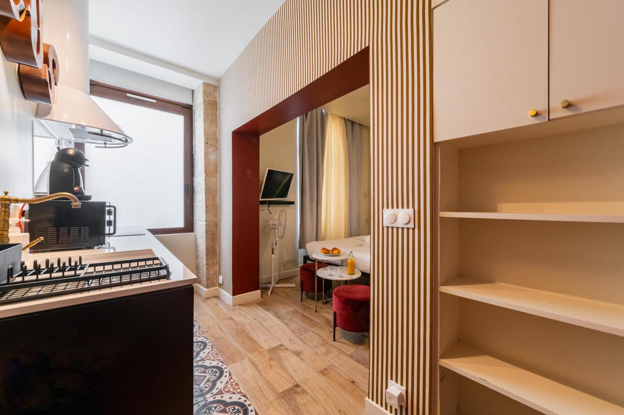A 15 A Proximite Tour Eiffel - Flat-guest Appartement Parijs